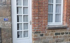 Saint Cyr Du Bailleul - Maison